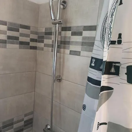 Apartmán Summer Desire - One Bedroom Apartment With Sea View *